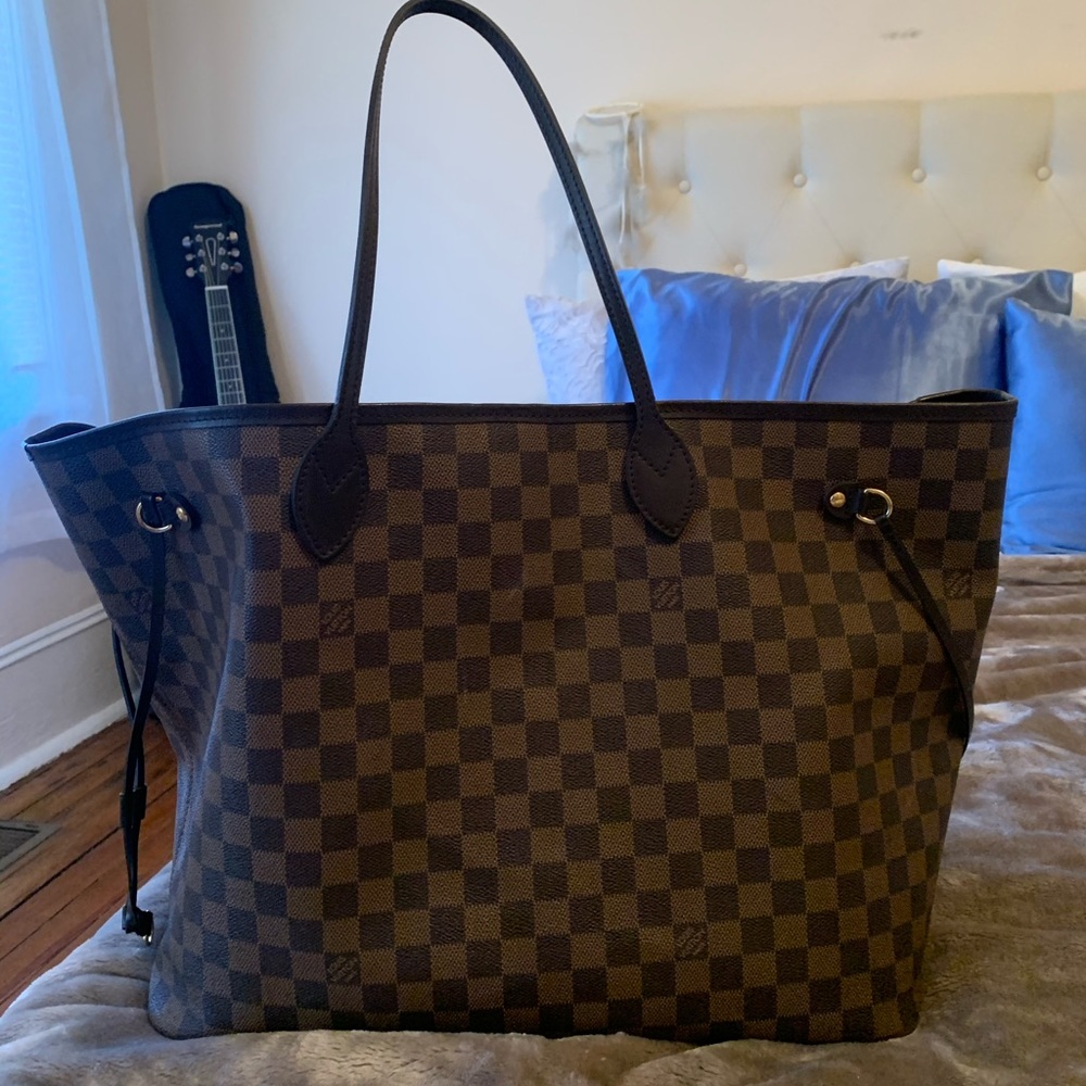 Authentic Louis Vuitton Neverfull GM